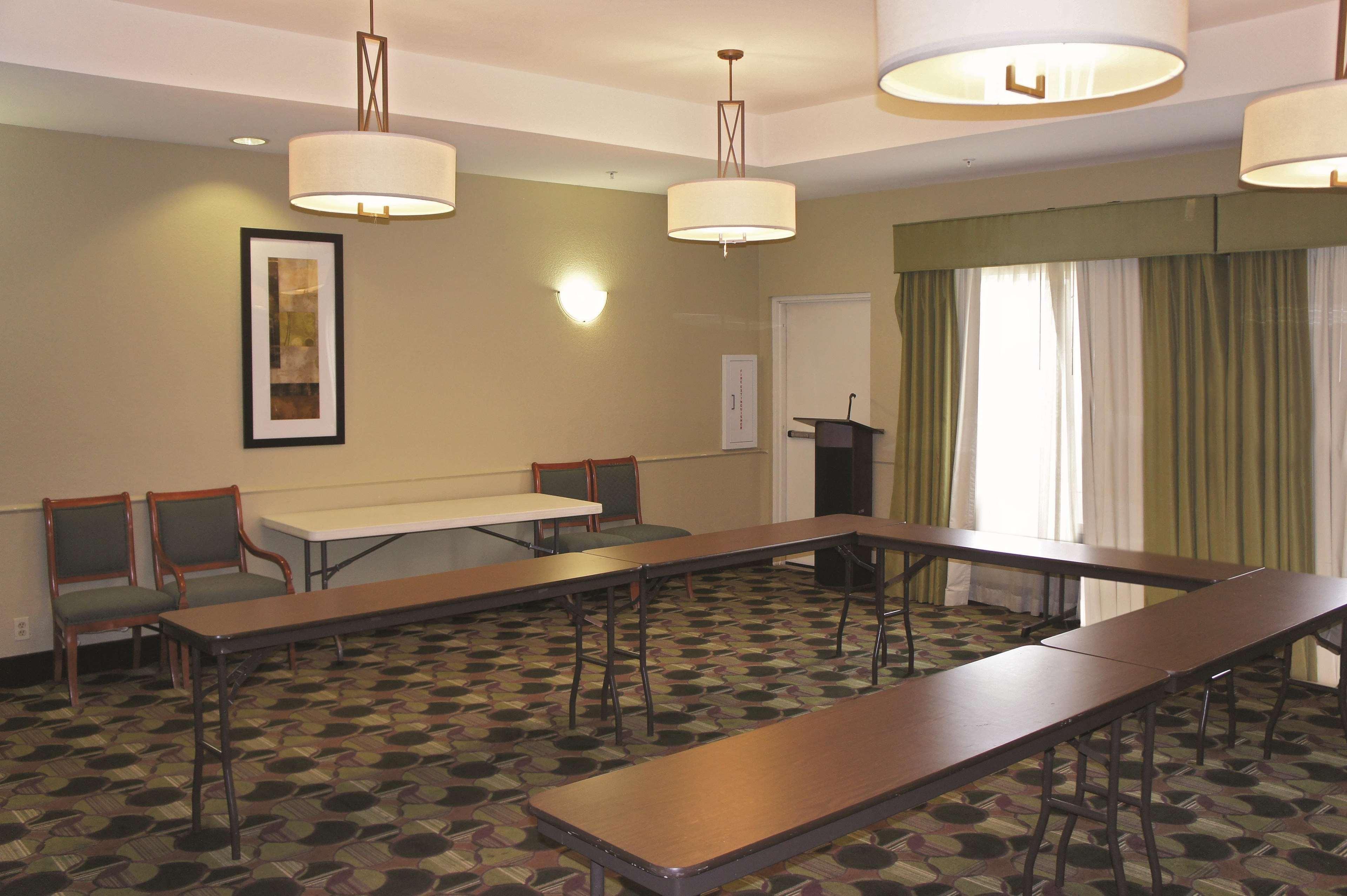 La Quinta By Wyndham Kerrville Extérieur photo