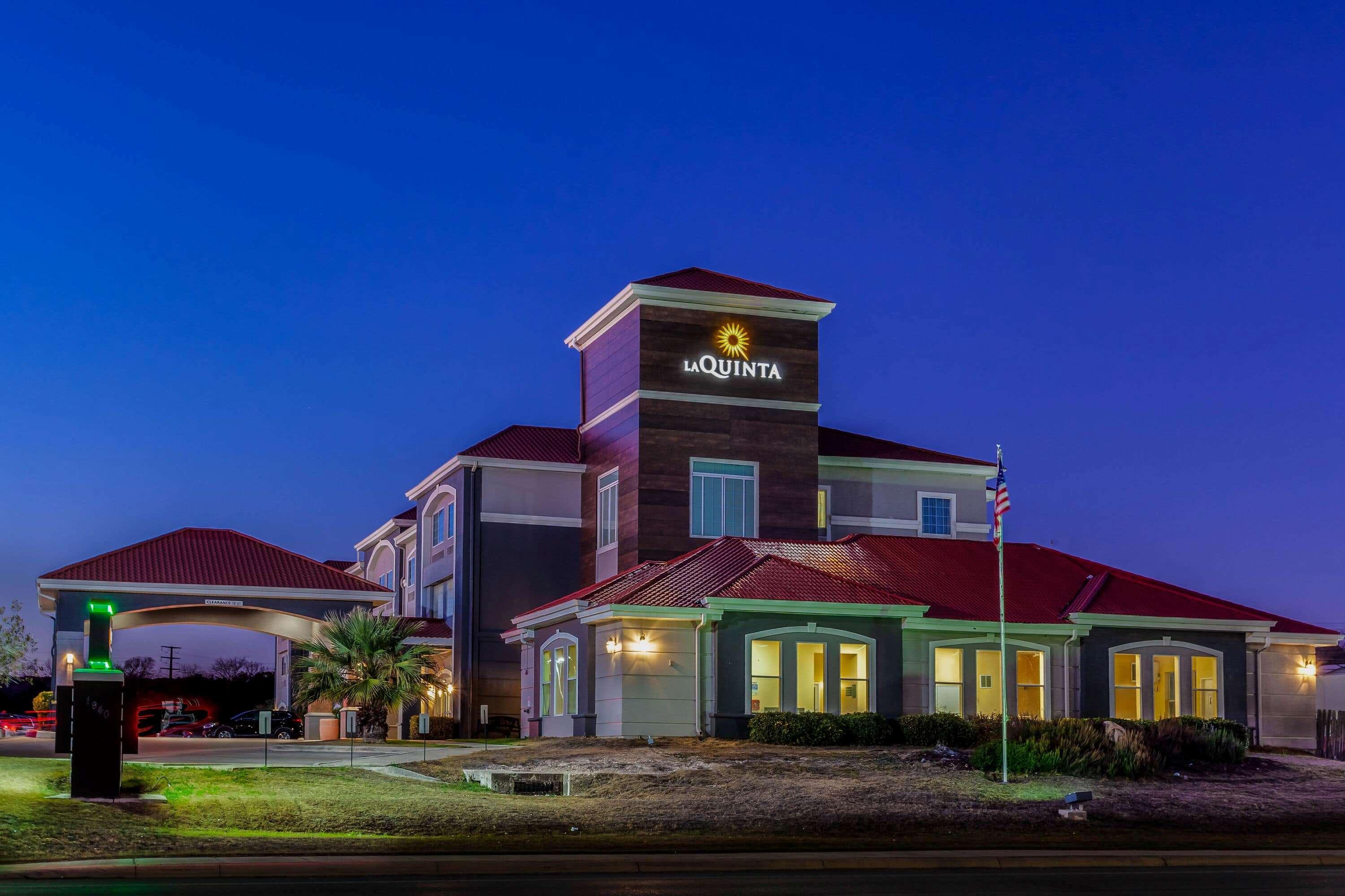La Quinta By Wyndham Kerrville Extérieur photo