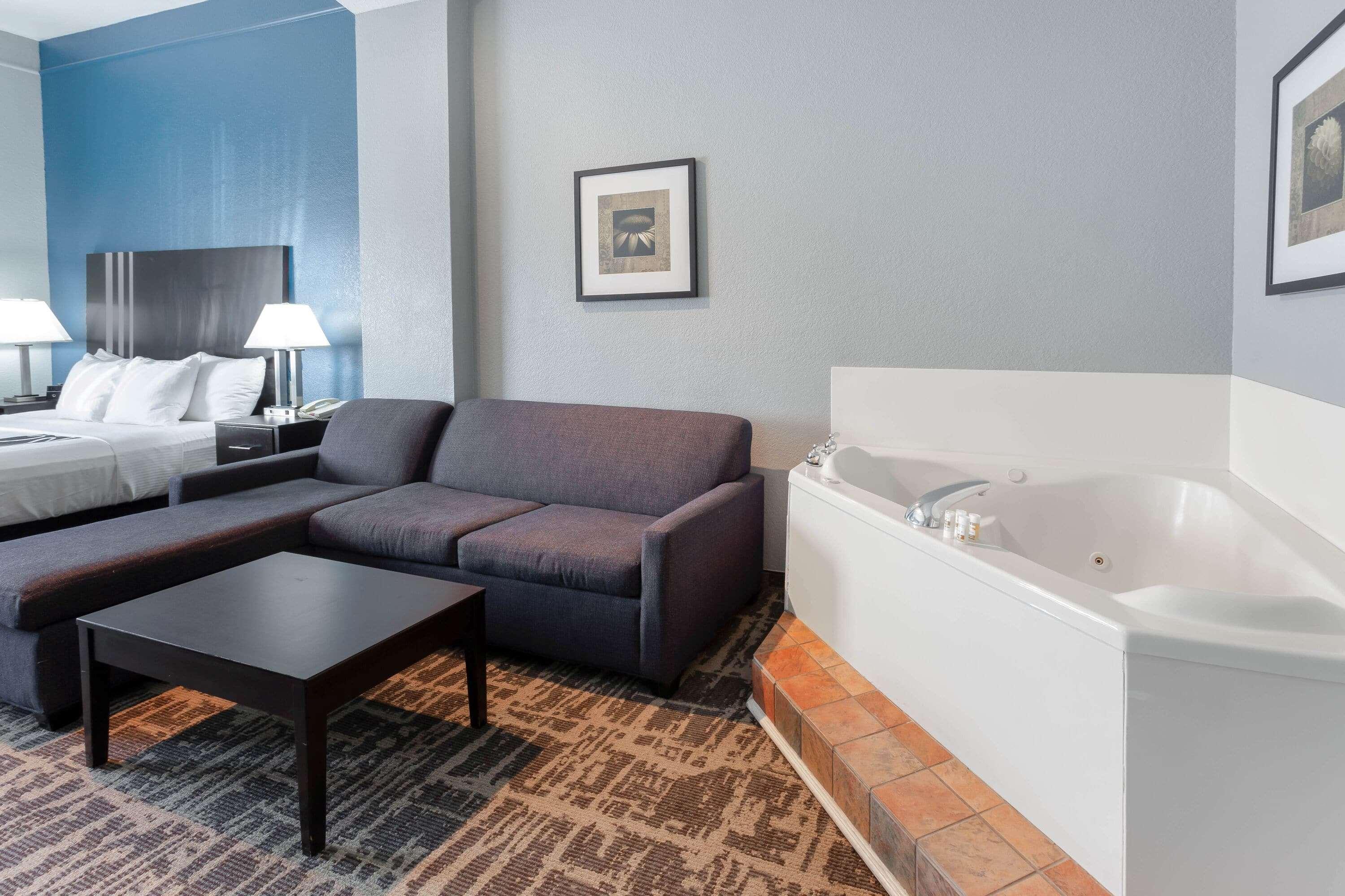 La Quinta By Wyndham Kerrville Extérieur photo