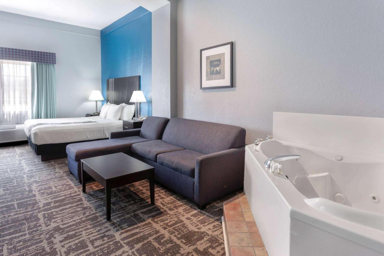 La Quinta By Wyndham Kerrville Extérieur photo